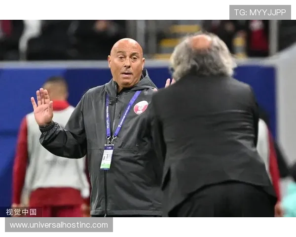 塞维利亚迎来新时代，新教练与年轻球员共同提升球队竞争力。