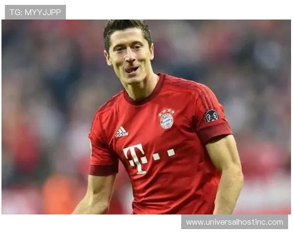 莱万多夫斯基与历史顶级中锋对比：是否已进入历史级行列