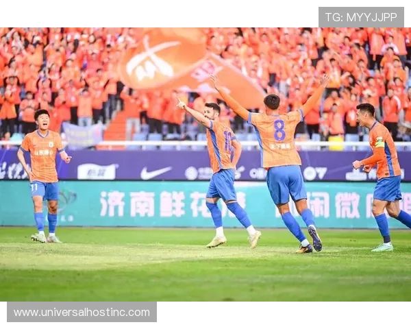 山东泰山高位压迫频繁失效,防线被动挨打,赛季防守稳定性面临考验